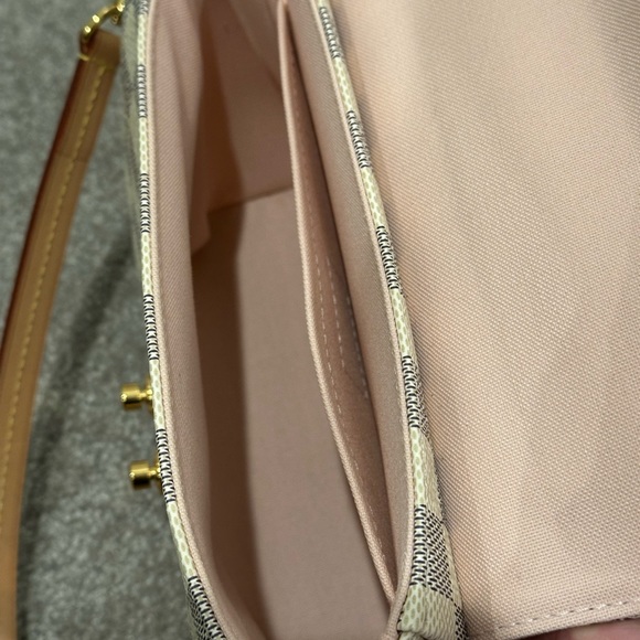 Louis Vuitton Croisette Bag in Damier Azul - Picture 12 of 12